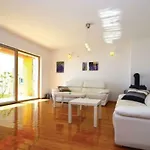 Apartmani Kali *