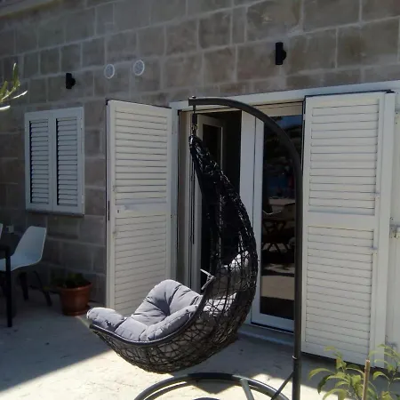 شقة Apartmani Kali *