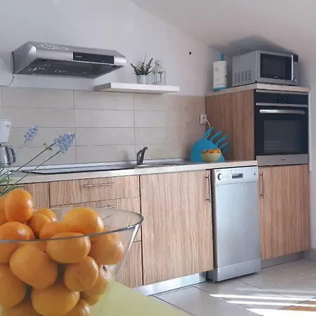 شقة Apartmani Kali كالي