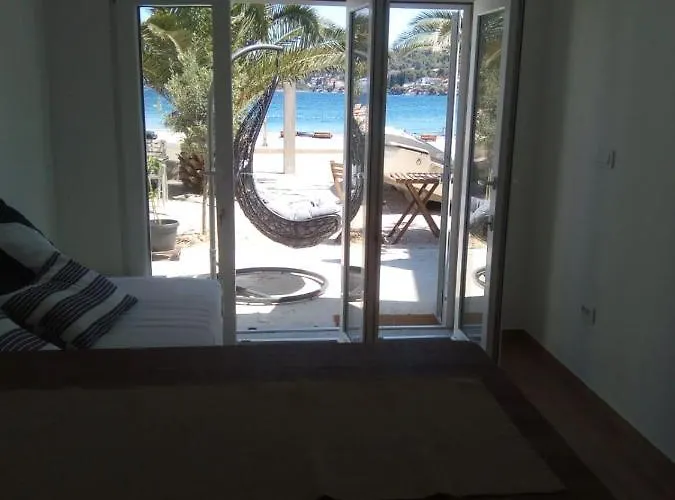 Apartmani Kali *