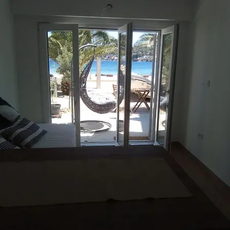Apartmani Kali *