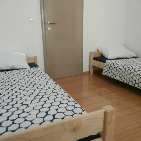 Apartmani Kali * Kali