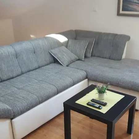 Apartmani Kali Апартаменты