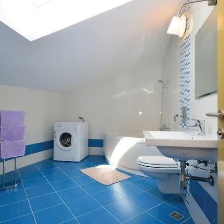 Apartmani Kali Apartment *