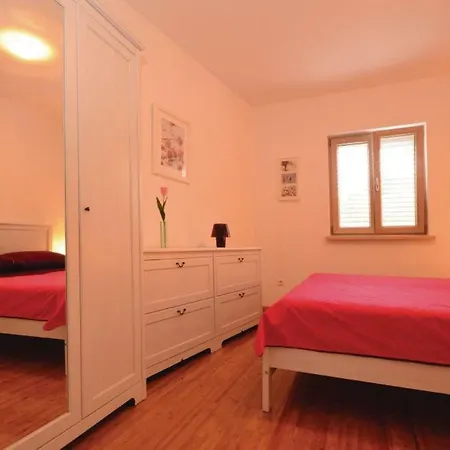 Apartmani Kali * Kali