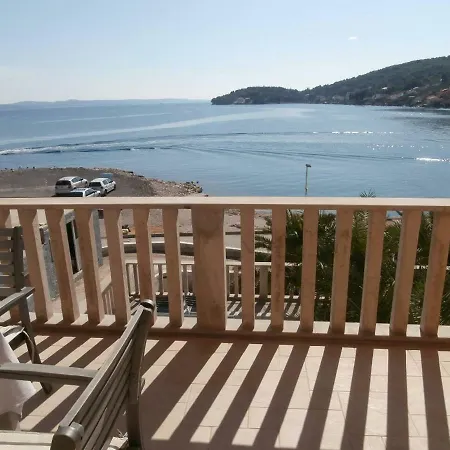 Apartmani Kali Апартаменты