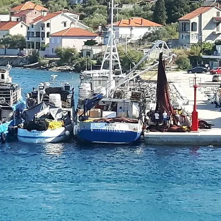 Apartment Apartmani Kali Kali