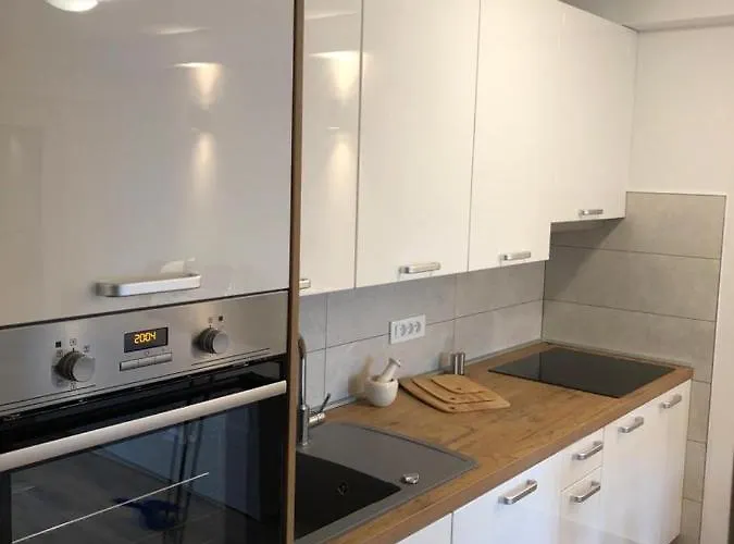 Apartmani Kali * Kali