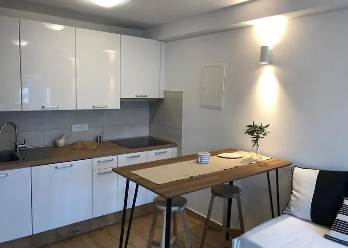 Apartmani Kali *