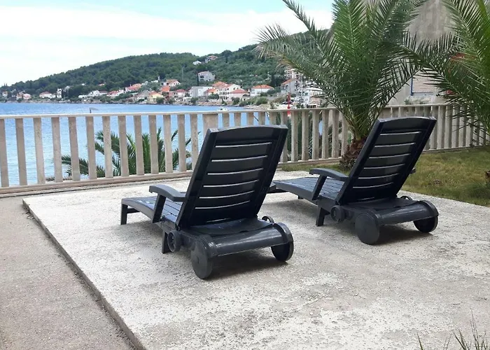 Apartmani Kali * Kali