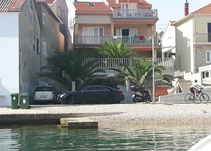 Apartmani Kali Apartman *