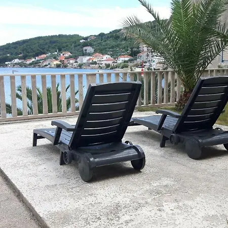 Apartmani Kali * Kali